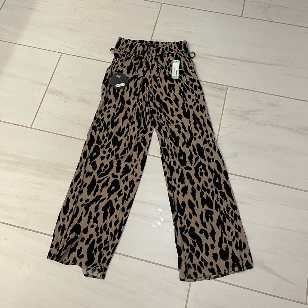 NWT one5one wide leg pants